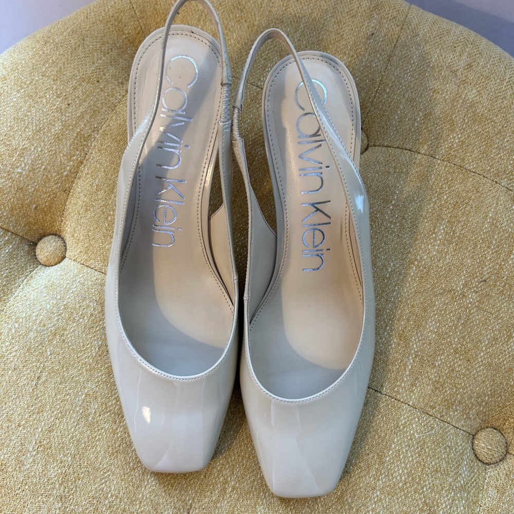 Calvin Klein 3” heels women’s patent leather cream/ nude size 10M square toe